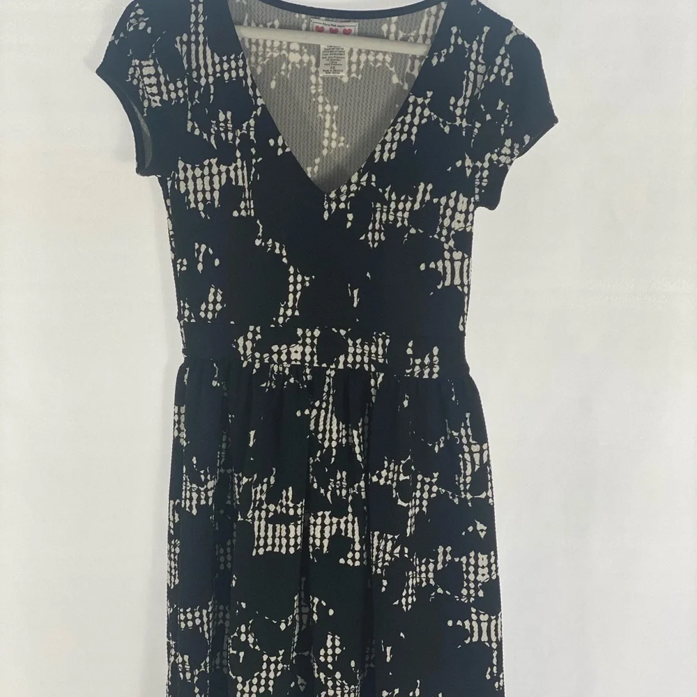 Tri I (XS)‎ Black/white mini dress